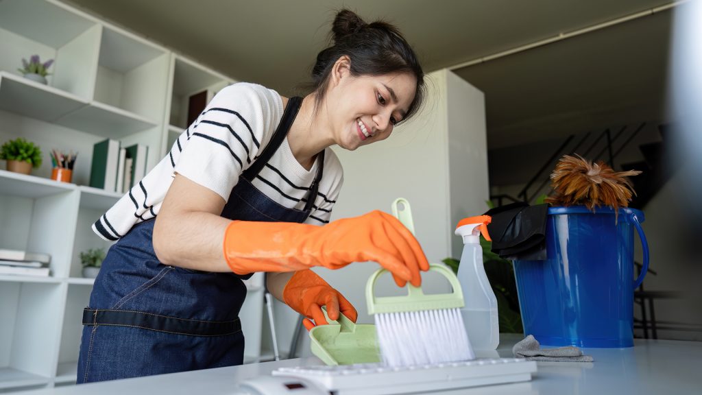 Jaga kebersihan sekitar