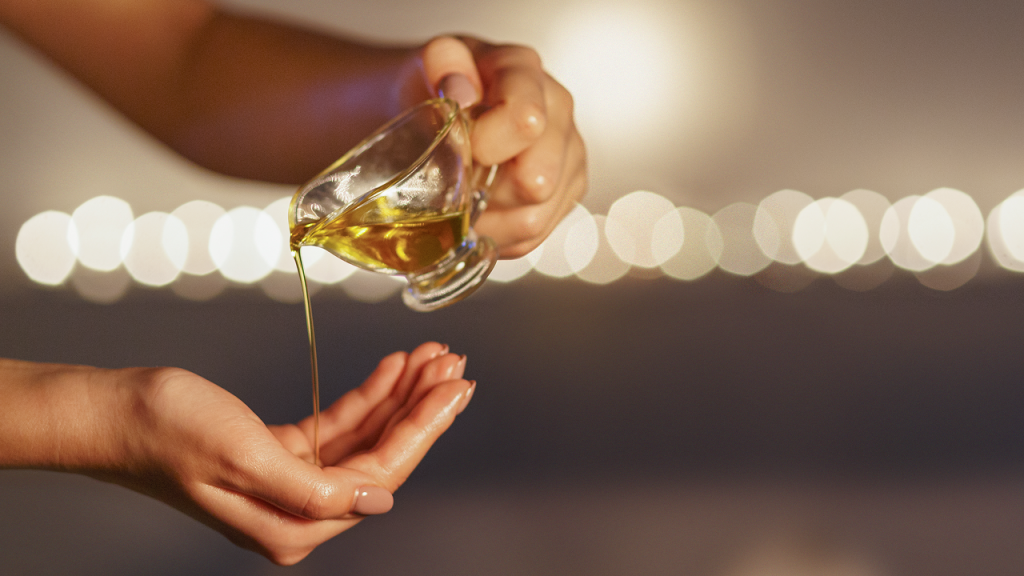 penggunaan minyak alami untuk meredakan gejala batuk dan flu